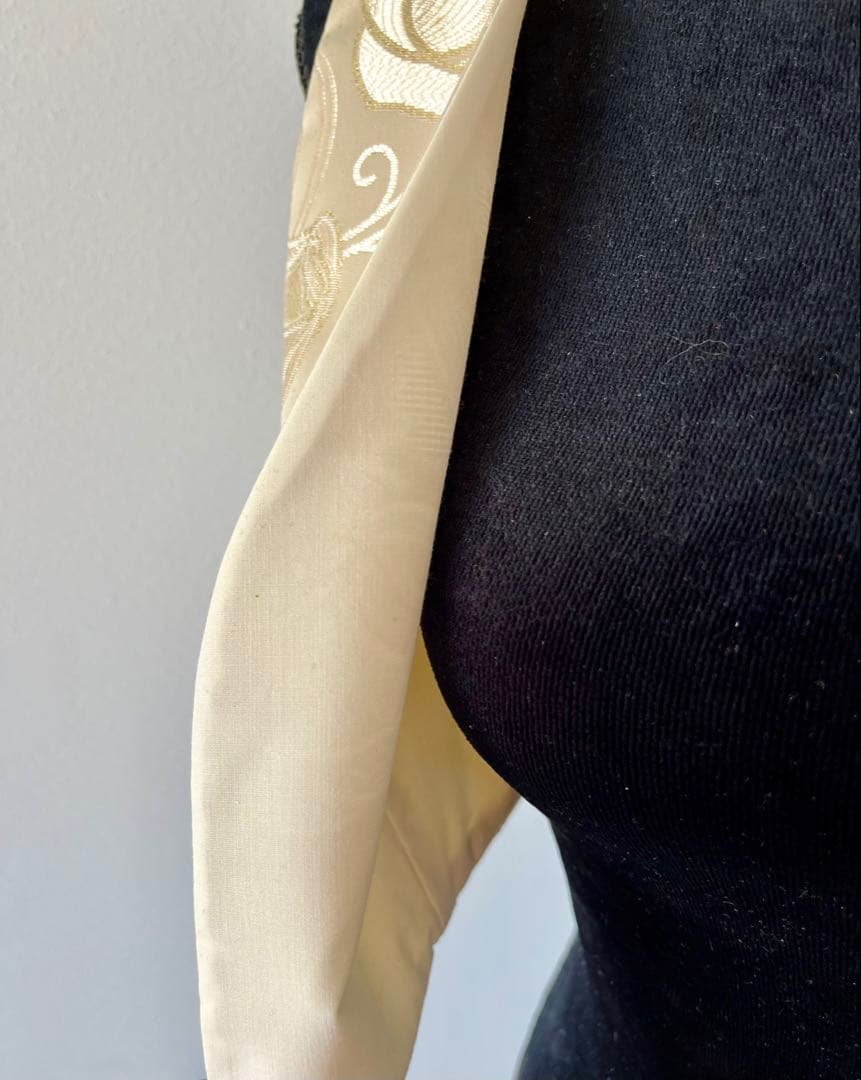 フラメンコ クリーム色ブロケード生地　チャレコ チャケタ　スペイン製