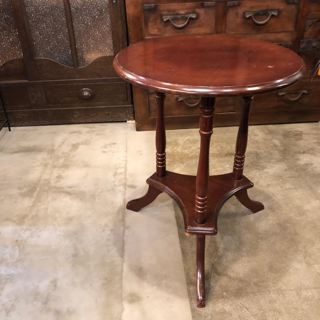 木製ラウンドテーブル　サイドテーブル　クラッシック　ミニテーブル　飾り棚　置台