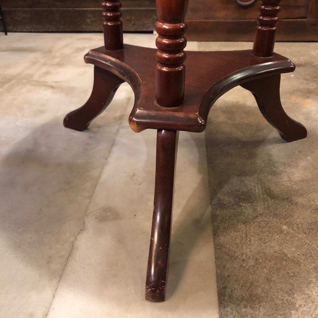 木製ラウンドテーブル　サイドテーブル　クラッシック　ミニテーブル　飾り棚　置台