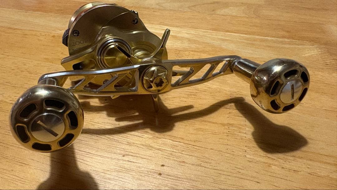 美品 Shimano Conquest 200PG ベイトリール