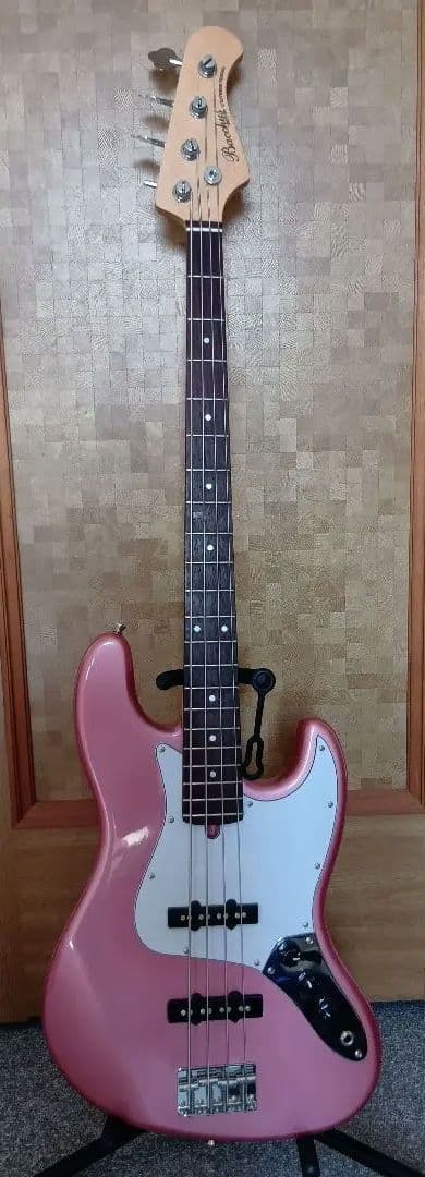 Bacchus Universe Series 4弦エレキベース