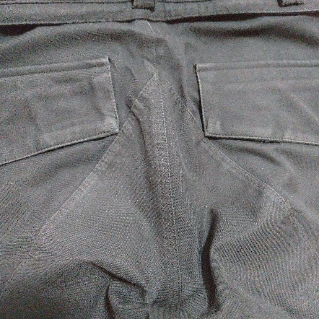 ボルコム（VOLCOM）メンズビブパンツ　Mサイズ