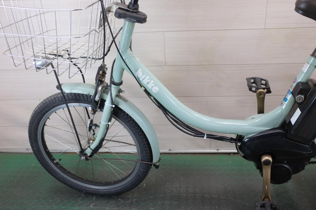 電動自転車 ブリヂストン製　BIKKE 20インチ 3段変速 12.3Ah