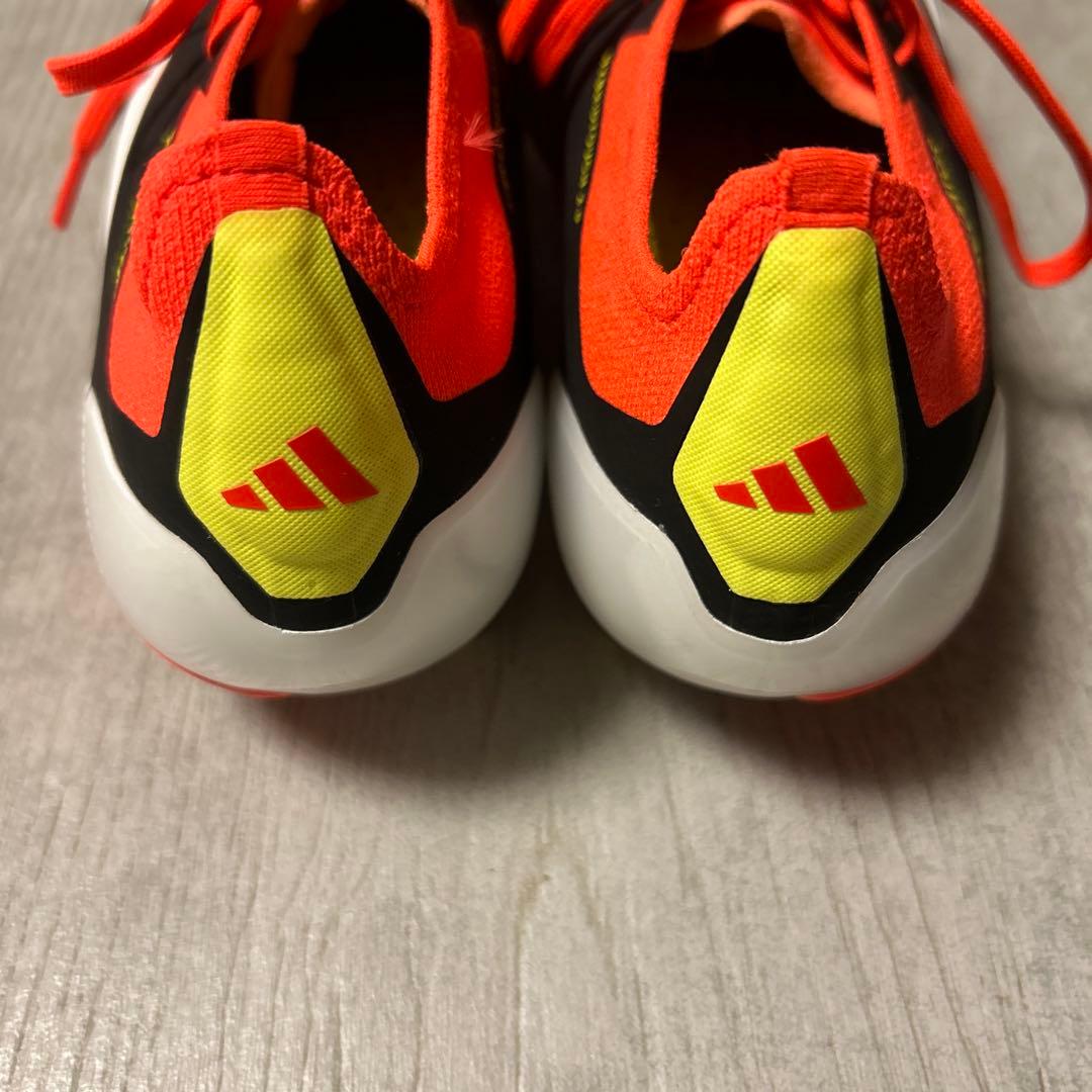 アディダス プレデター エリート L SG 27㎝ スタッド取替式