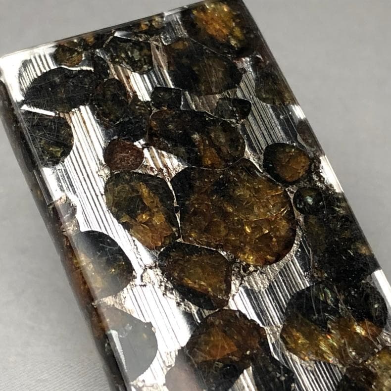 岡*郎様 パラサイト隕石 隕石　石鉄隕石　セリコ隕石 重さ約25ｇ　共箱