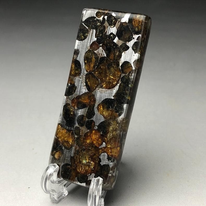 岡*郎様 パラサイト隕石 隕石　石鉄隕石　セリコ隕石 重さ約25ｇ　共箱