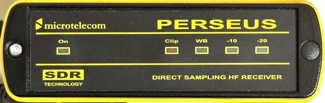 AOR PERSEUS SDR受信機
