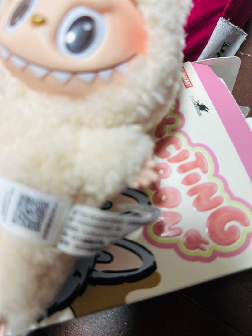 正規品新品LabubuラブブPOPMARTマカロンぬいぐるみSNKRDUNK