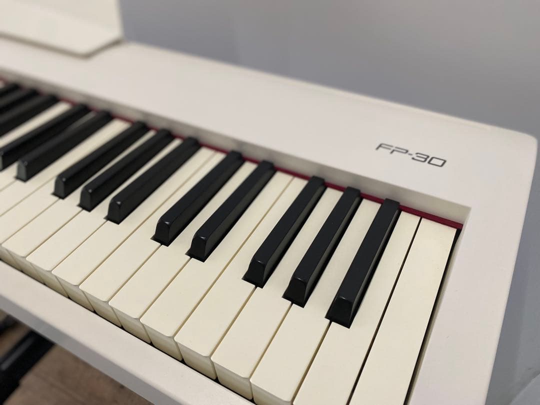 【はこ直接引取価格】Roland 電子ピアノ コンパクトタイプ FP30