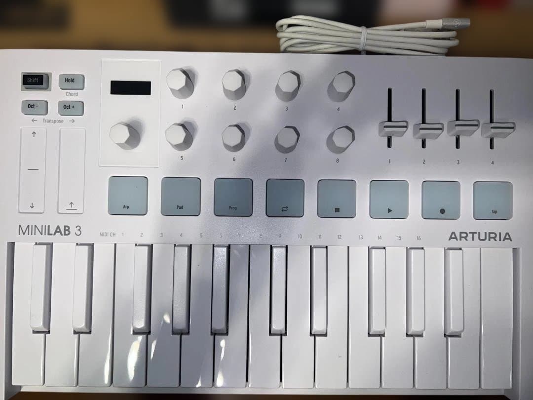 _MiniLab 3 Alpine White （入手困難 + ほぼ新品）