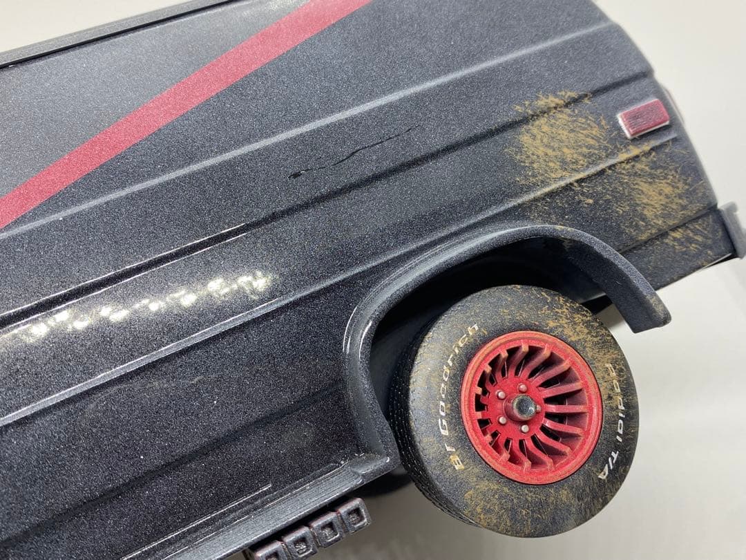 Greenlight 13567 コレクタブルミニチュアカー ブラック/レッド