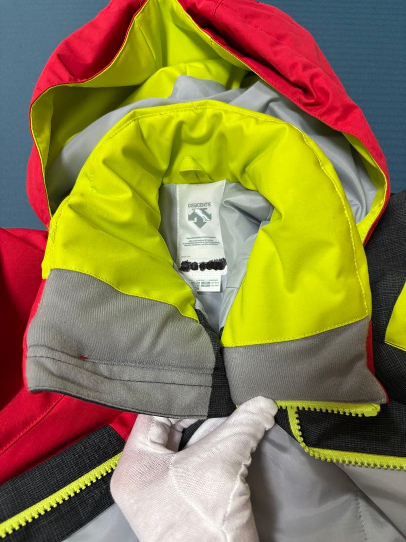 デサント　140 スキーウェア　スキーウエア　DESCENT 子供　上下セット