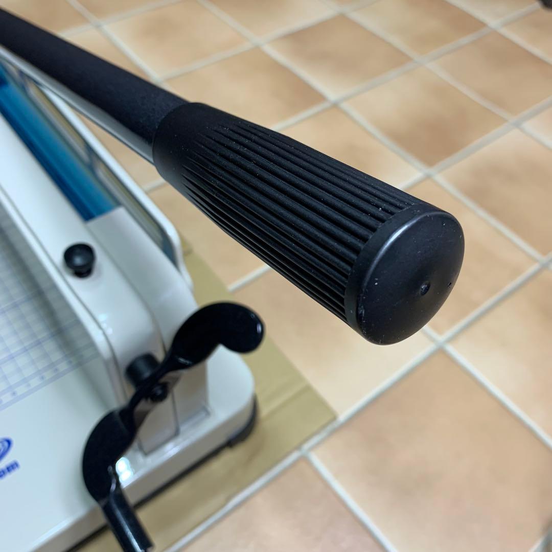 【極美品】HFS 大型裁断機 ペーパーカッター A4サイズ 事務 オフィス