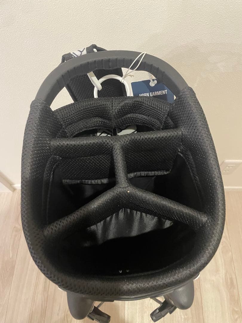 新品　HORN GMT ホーン ガーメント ホワイト　キャディバッグ