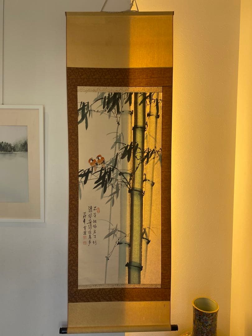 中国絵画　竹と小鳥の水墨画　掛軸　中国掛軸