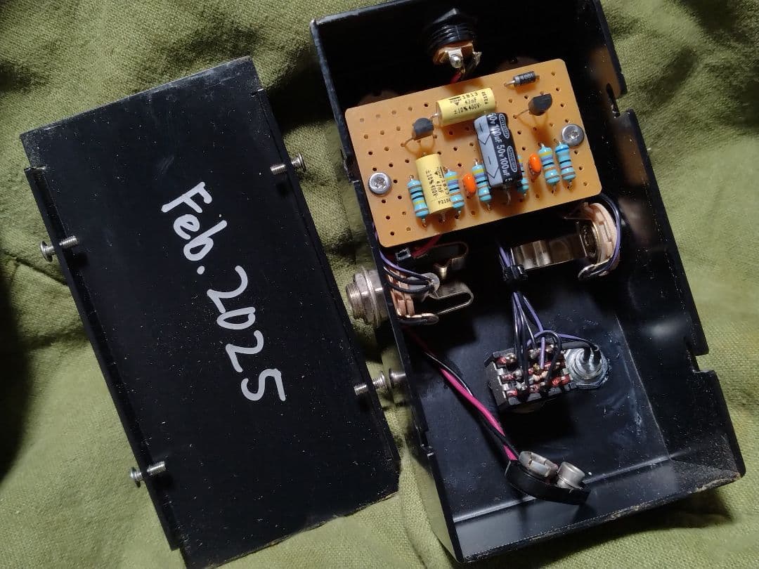 ハンドメイドエフェクター　ファズライト系