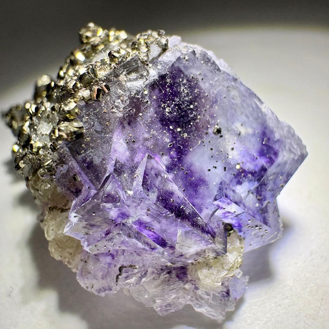 476 中国　ヤオガンシャン産　フローライト&パイライト