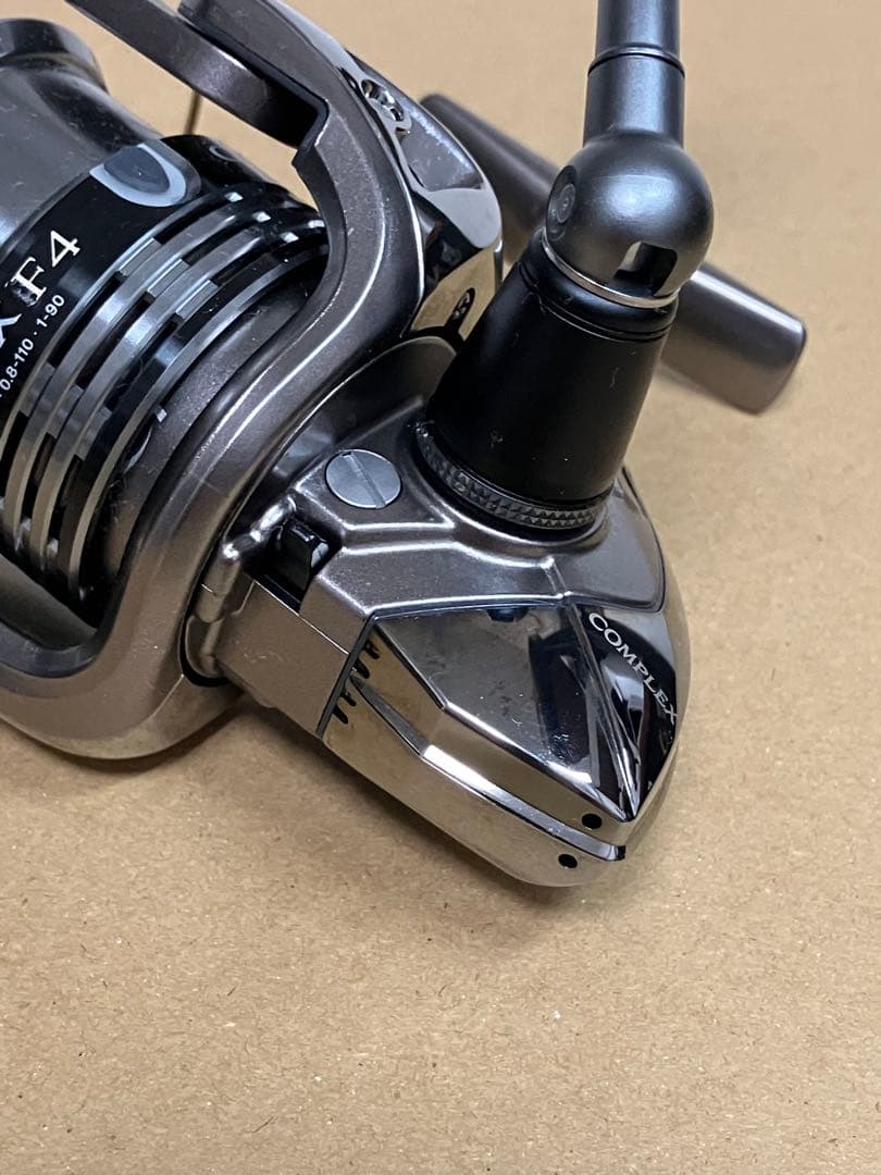 値下げ！未使用並　極美品　09 コンプレックス 2500HGS F4