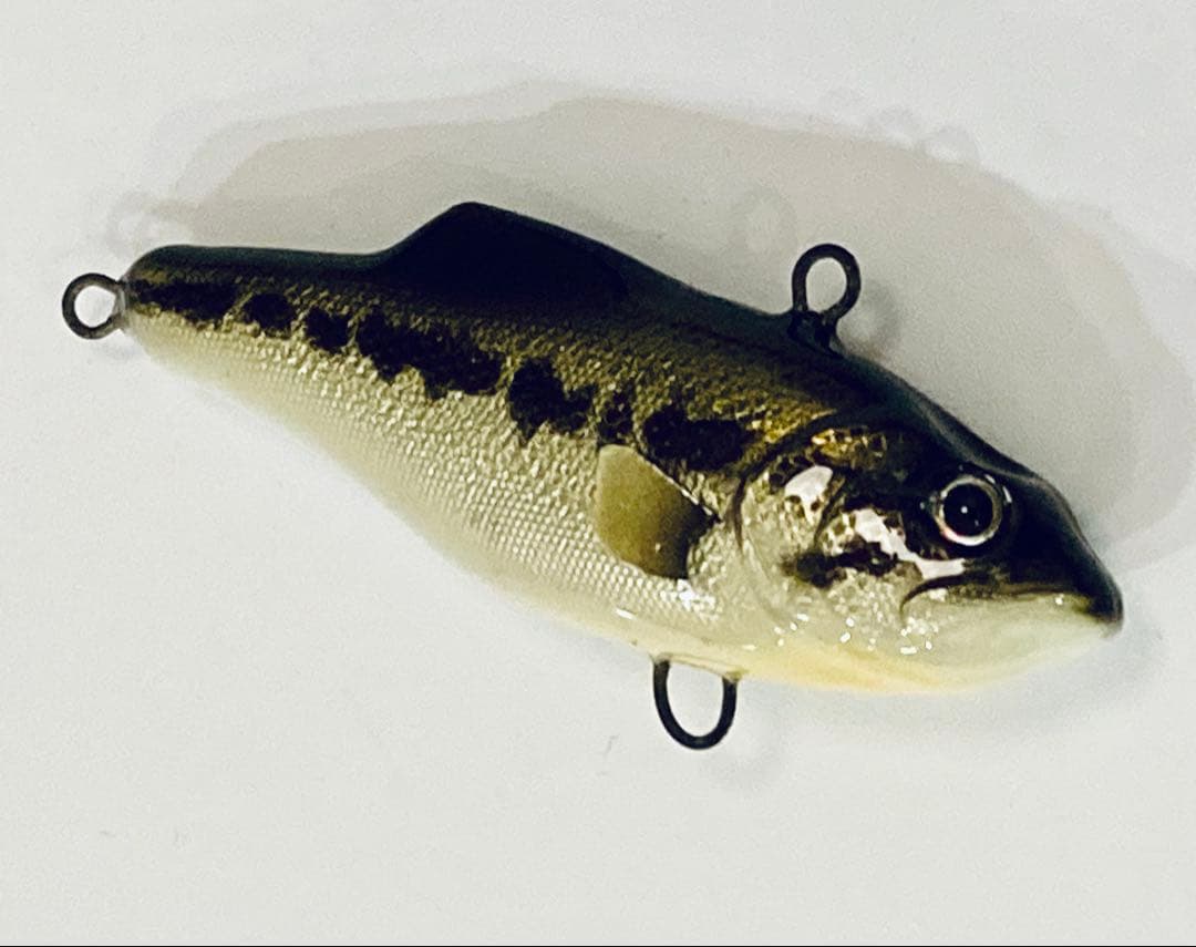 【激レア！】グラトン　ハンドメイドルアー　ブラックバス75mm　リアル系