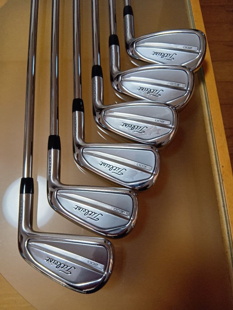 Titleist t200　2023