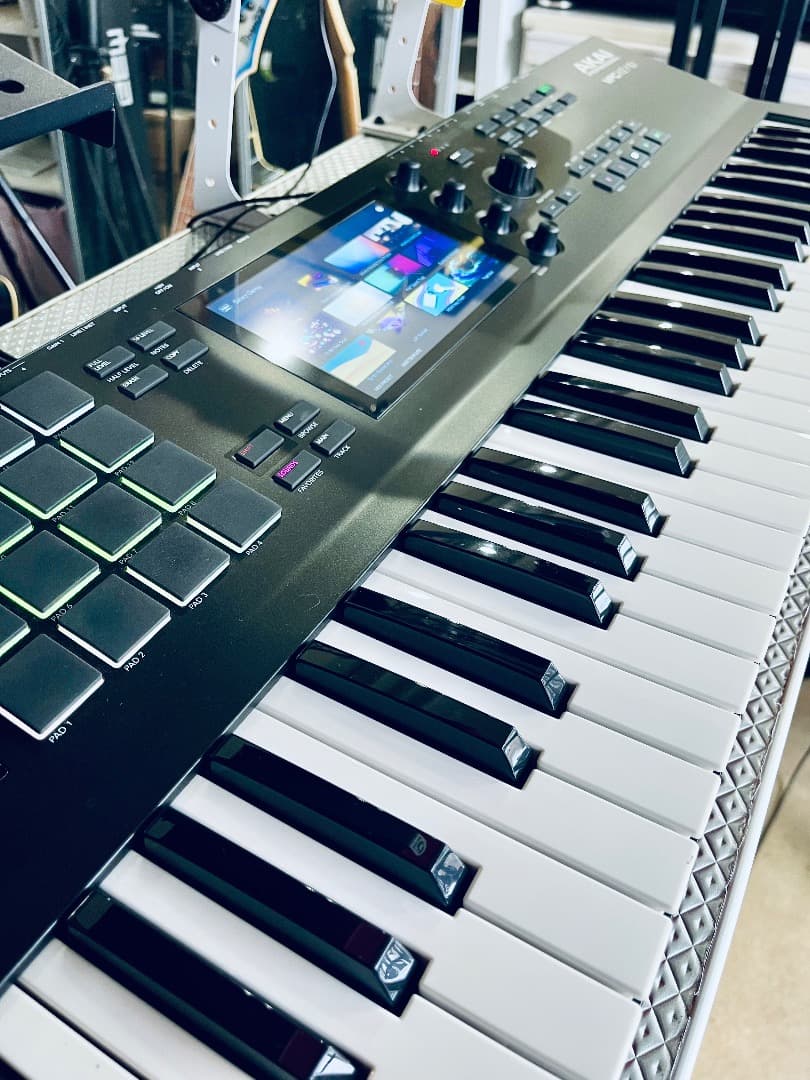 希少 AKAI MPC Key 61 生産完了品 即発送 サンプラー シンセ