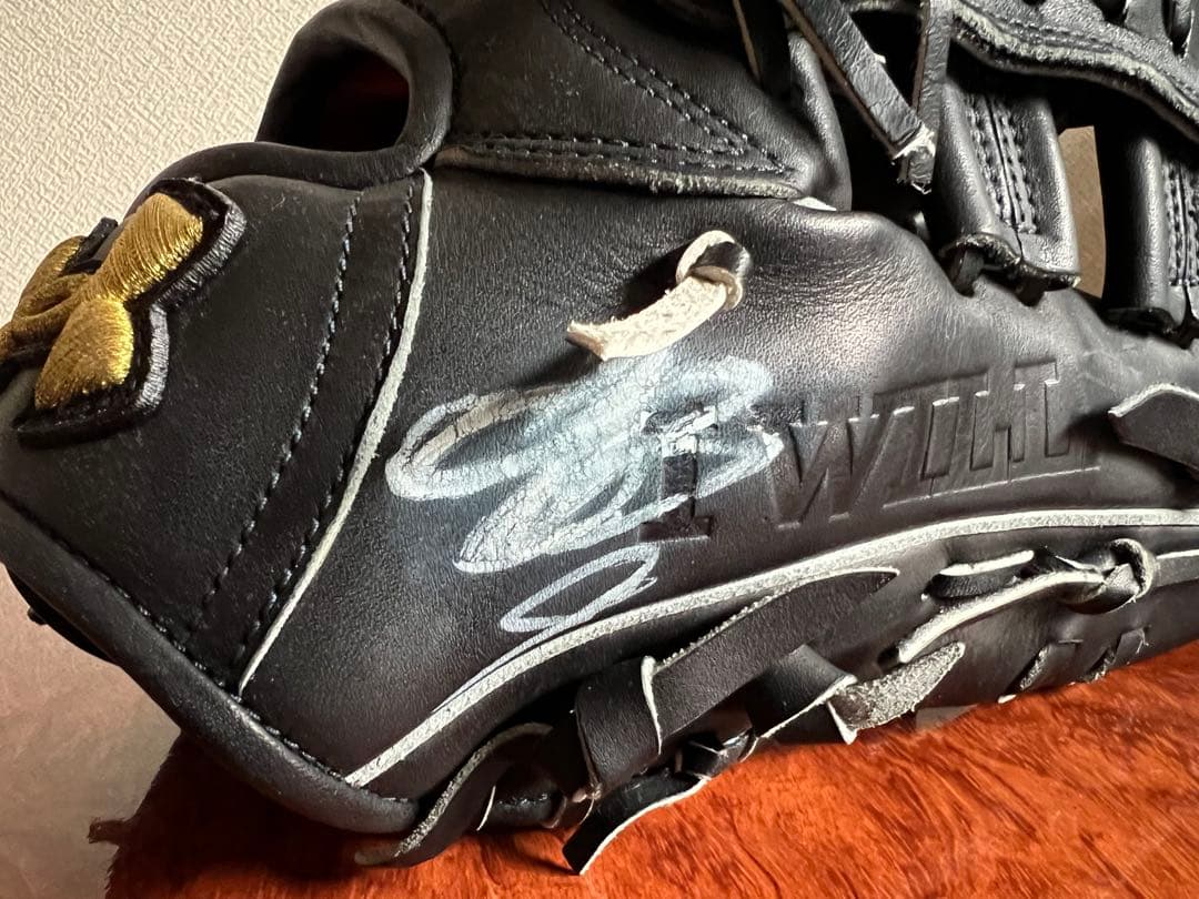 Under Armour 硬式野球グローブ ソフトバンク柳田選手直筆サイン入り