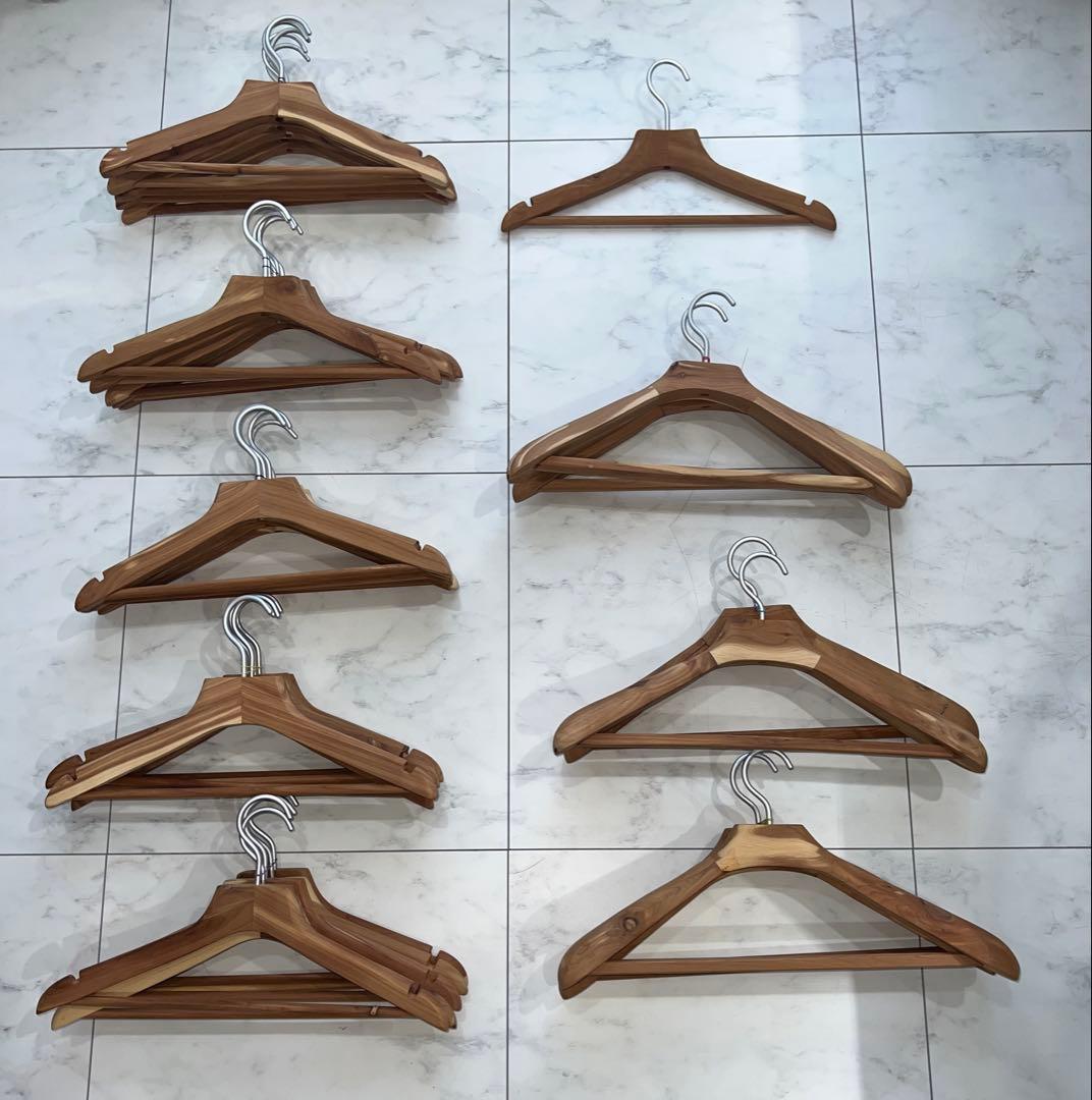 32本セット　無印良品にて購入　ハンガー レッドシダー　バラ売り不可