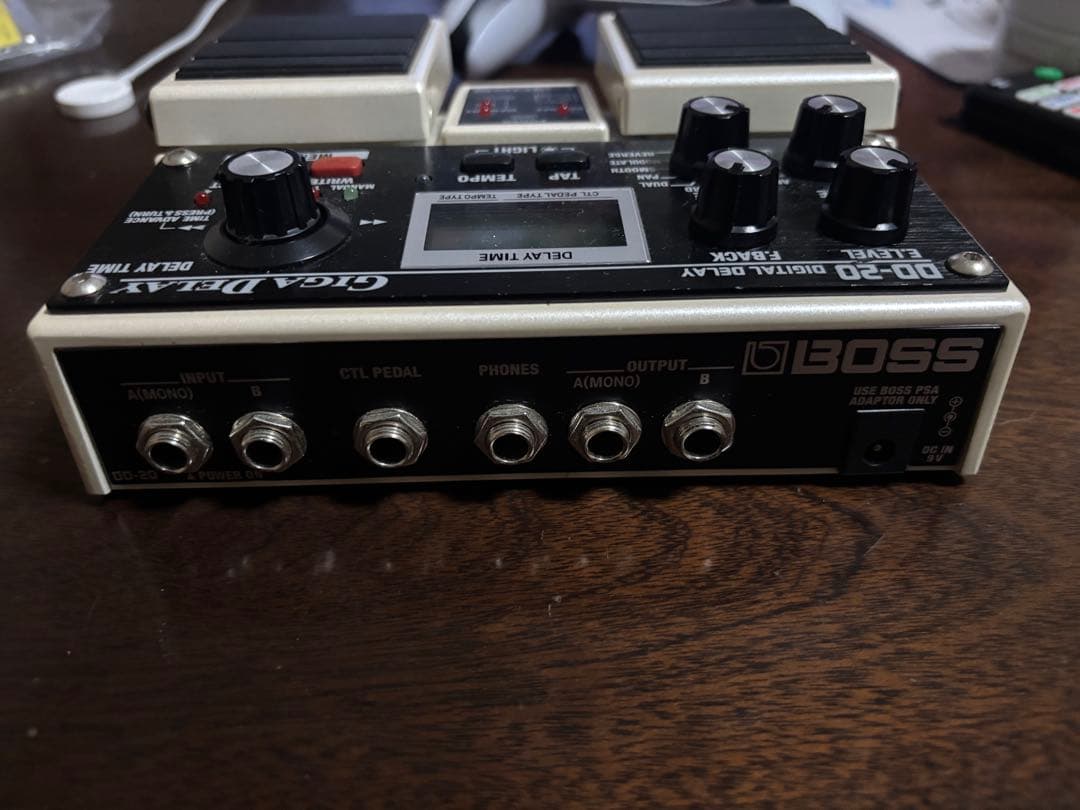 BOSS DD-20 ギターエフェクター