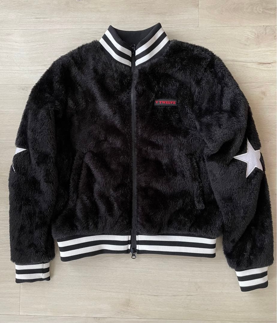 V12 ヴィトゥエルブ 星ワッペン付き　ファージャケット/ブルゾン サイズ1