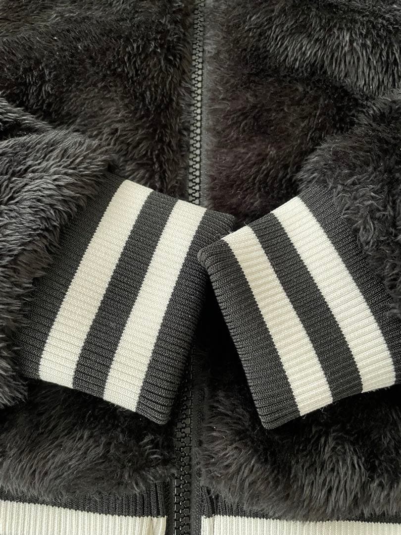 V12 ヴィトゥエルブ 星ワッペン付き　ファージャケット/ブルゾン サイズ1