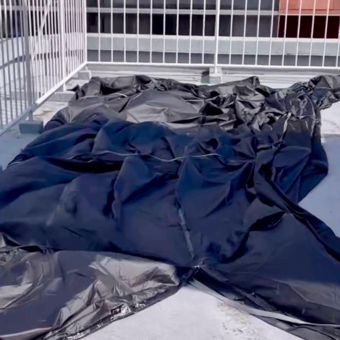 Colemanブラック ドーム型キャンプテント