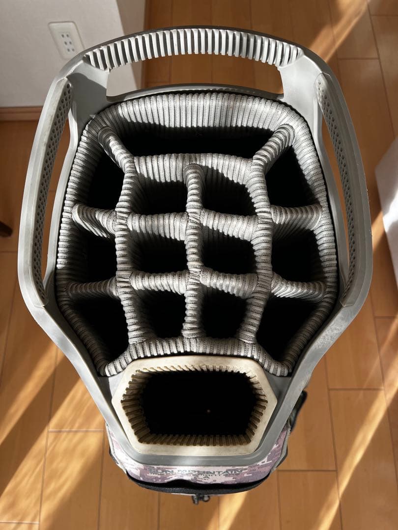 美品希少SUN MOUNTAIN C130 14分割　キャディバッグ カモフラ柄