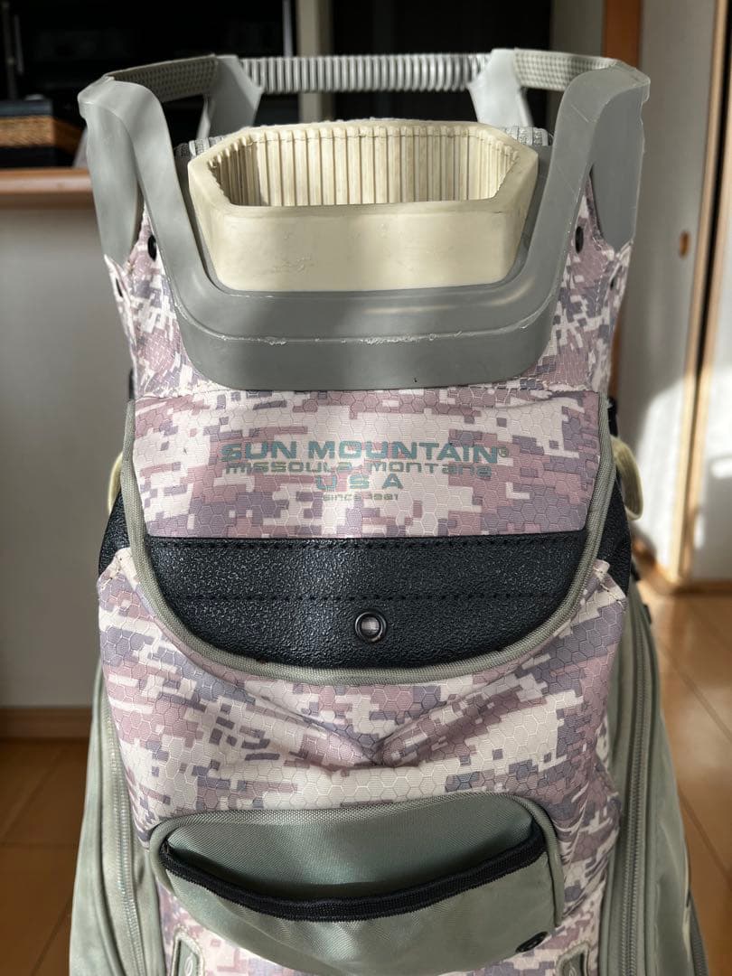 美品希少SUN MOUNTAIN C130 14分割　キャディバッグ カモフラ柄