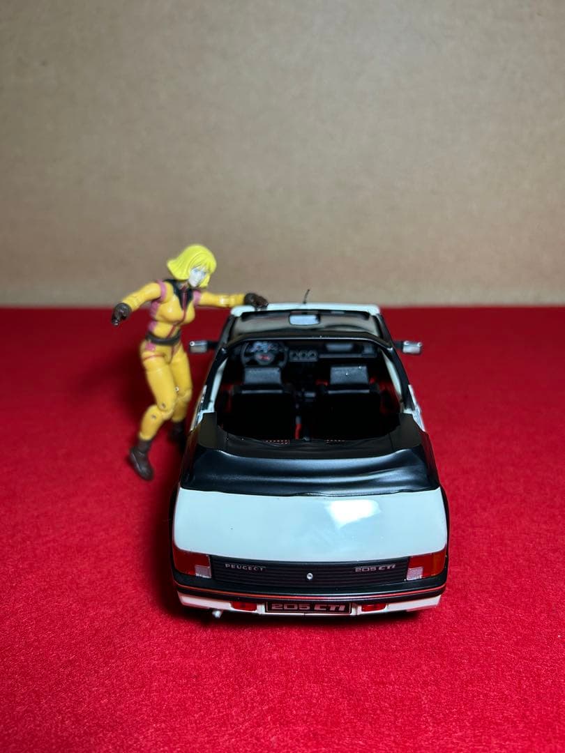 【超レア】　1/18 プジョー 205CTI