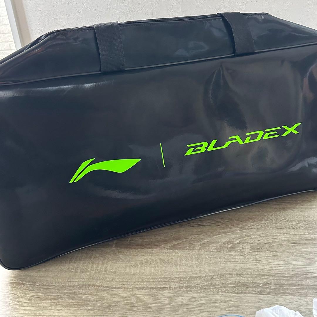 希少✴︎リーニン　トーナメントバッグ　BLADEX 900 NEW 4UG6