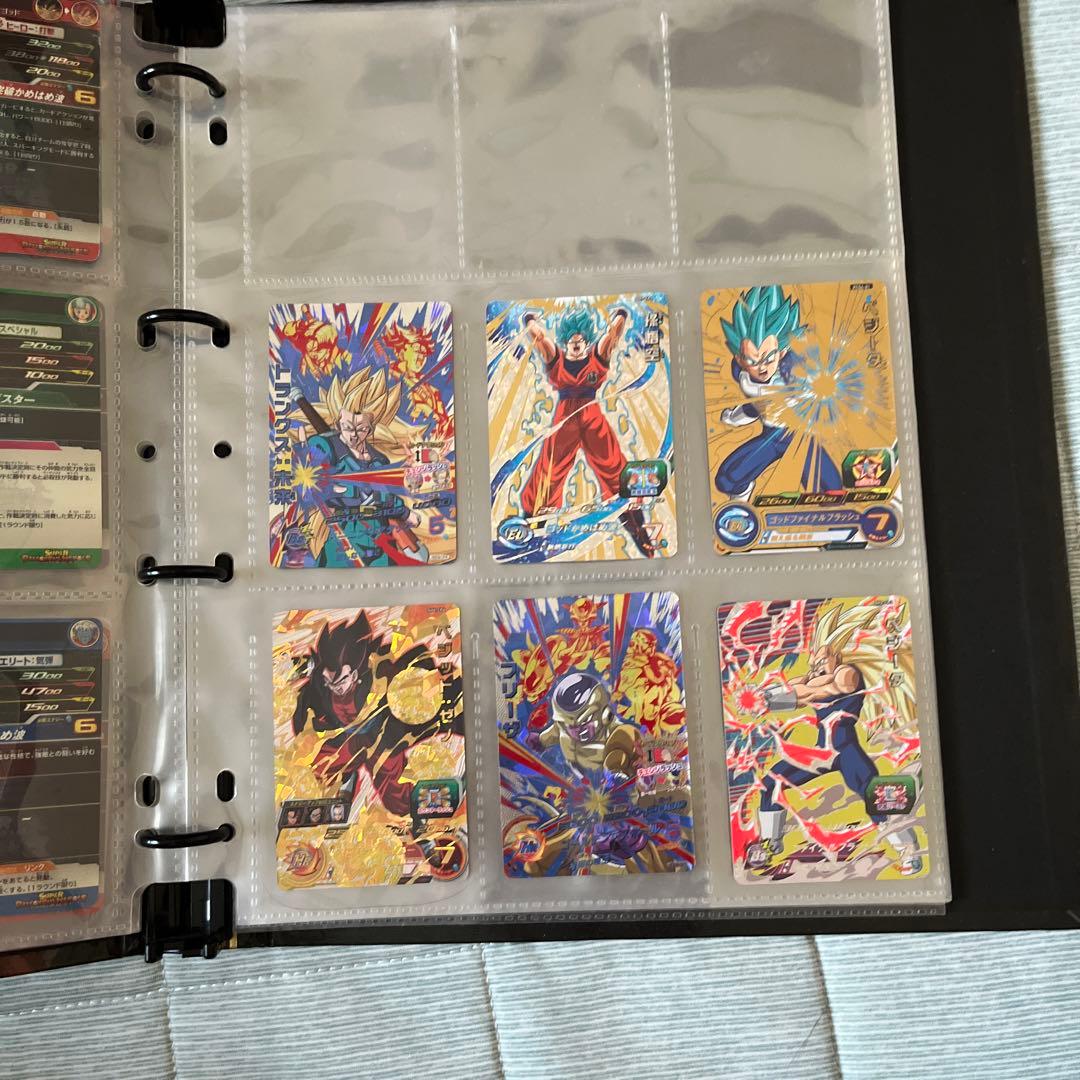 カード入れ11枚×9、プロモーションカード31枚、CP×11枚