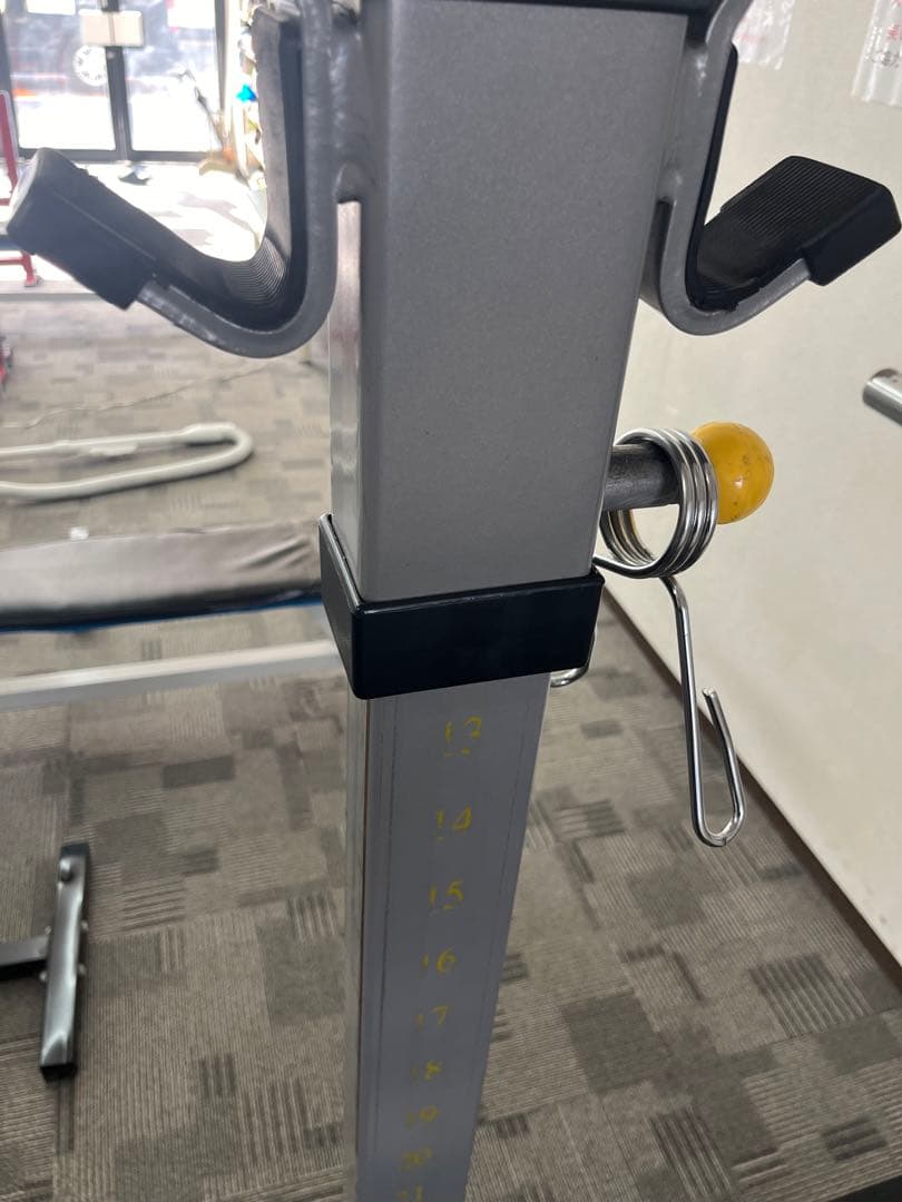 業務用パワーラック プルアップバー、付いてます。引取限定