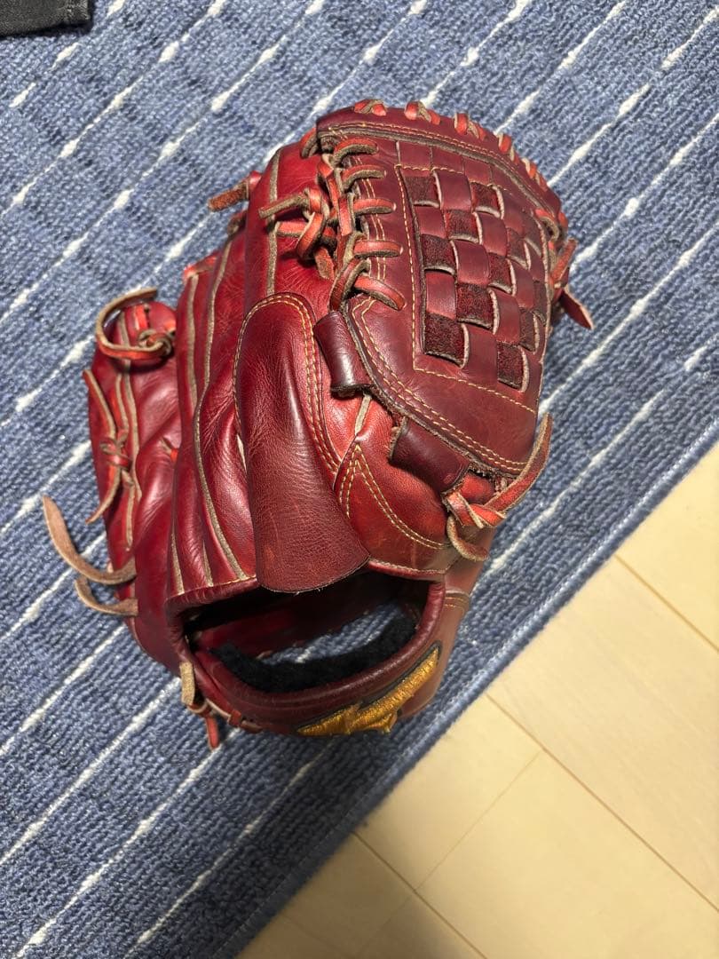 硬式野球グローブピッチャー