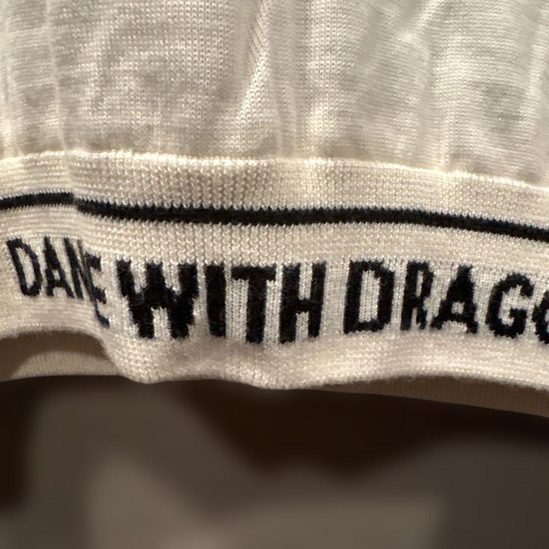 美品❗️ダンスウィズドラゴン　ホワイト クルーネック セーターサイズ5