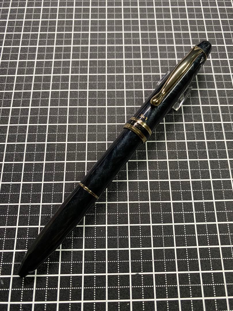 PILOT 3+1 EXECT BLACK&GRAY 多機能ペン