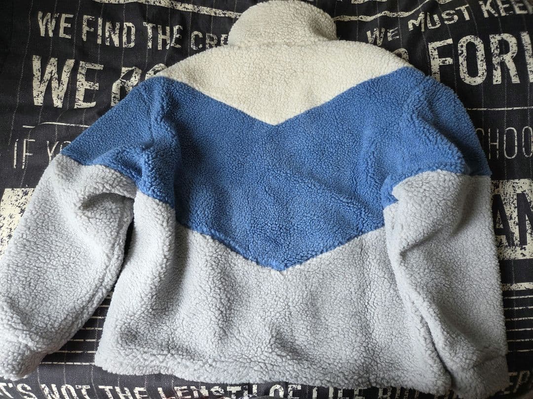 Etrarium ボアブルゾン ホワイト/ブルー