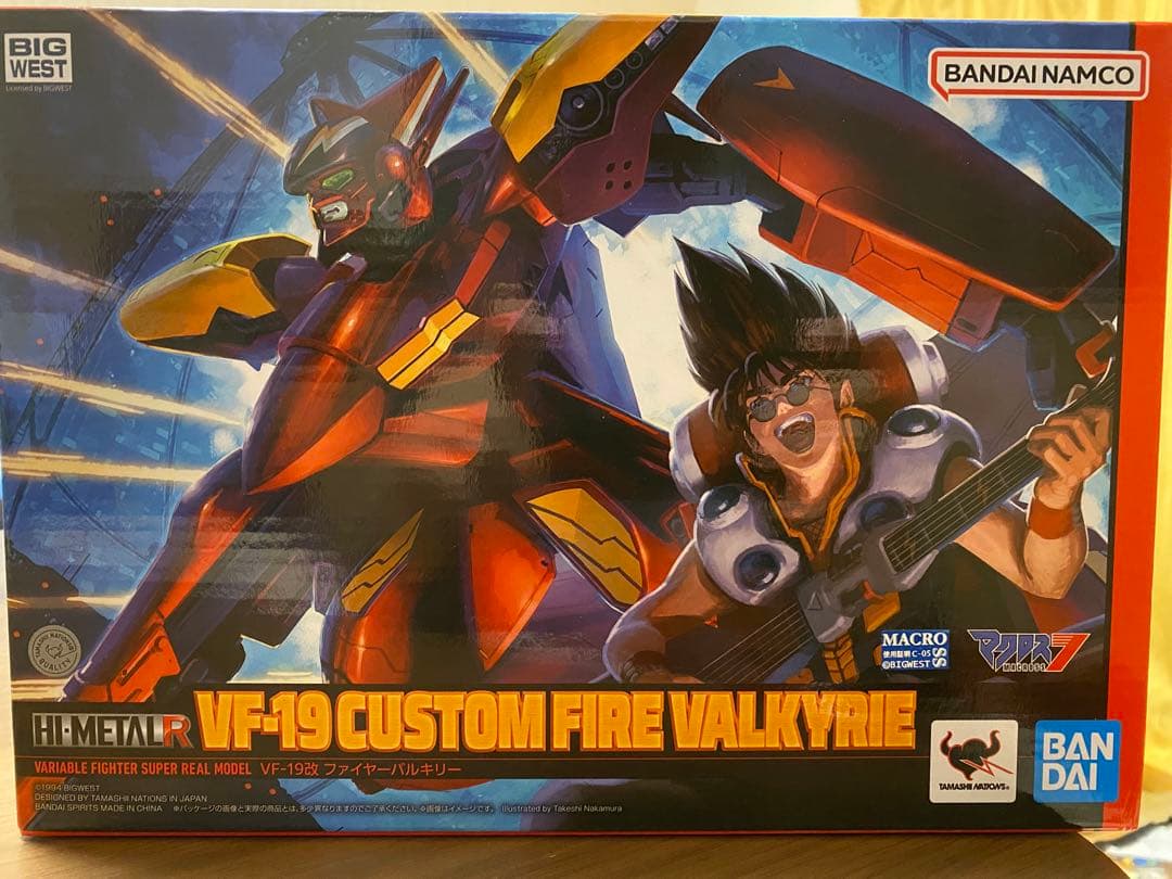 バンダイ VF-19 カスタム ファイヤーバルキリー