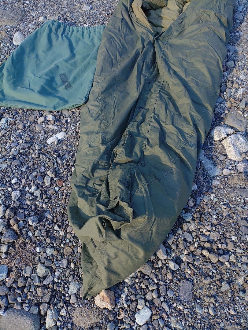 US 米軍　寝袋セット　ダウン寝袋　ランドリーバッグセット