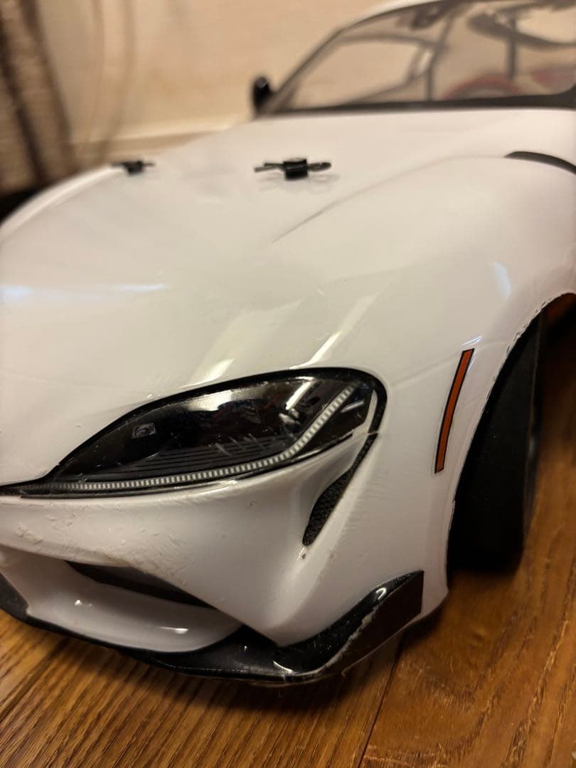 タミヤ　1/10 完成済ラジコン XB トヨタ　スープラ　ホワイト