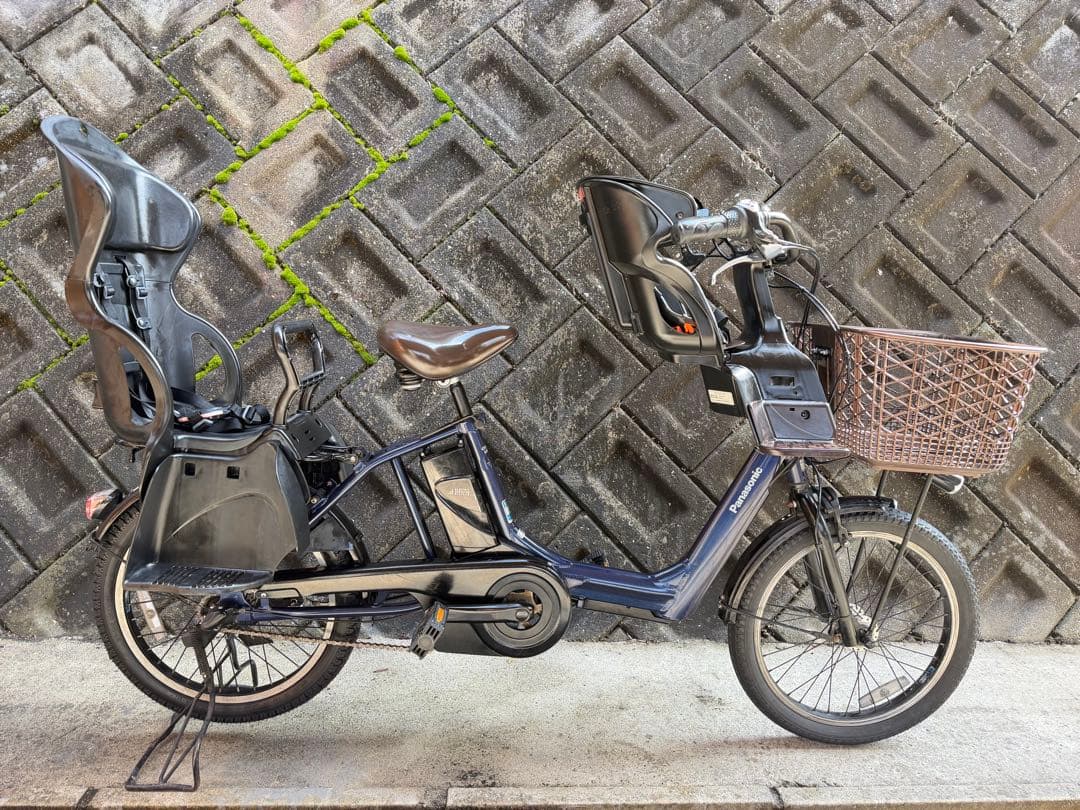 Panasonic20インチ8.9AHバッテリーチャイルドシート2つ付き