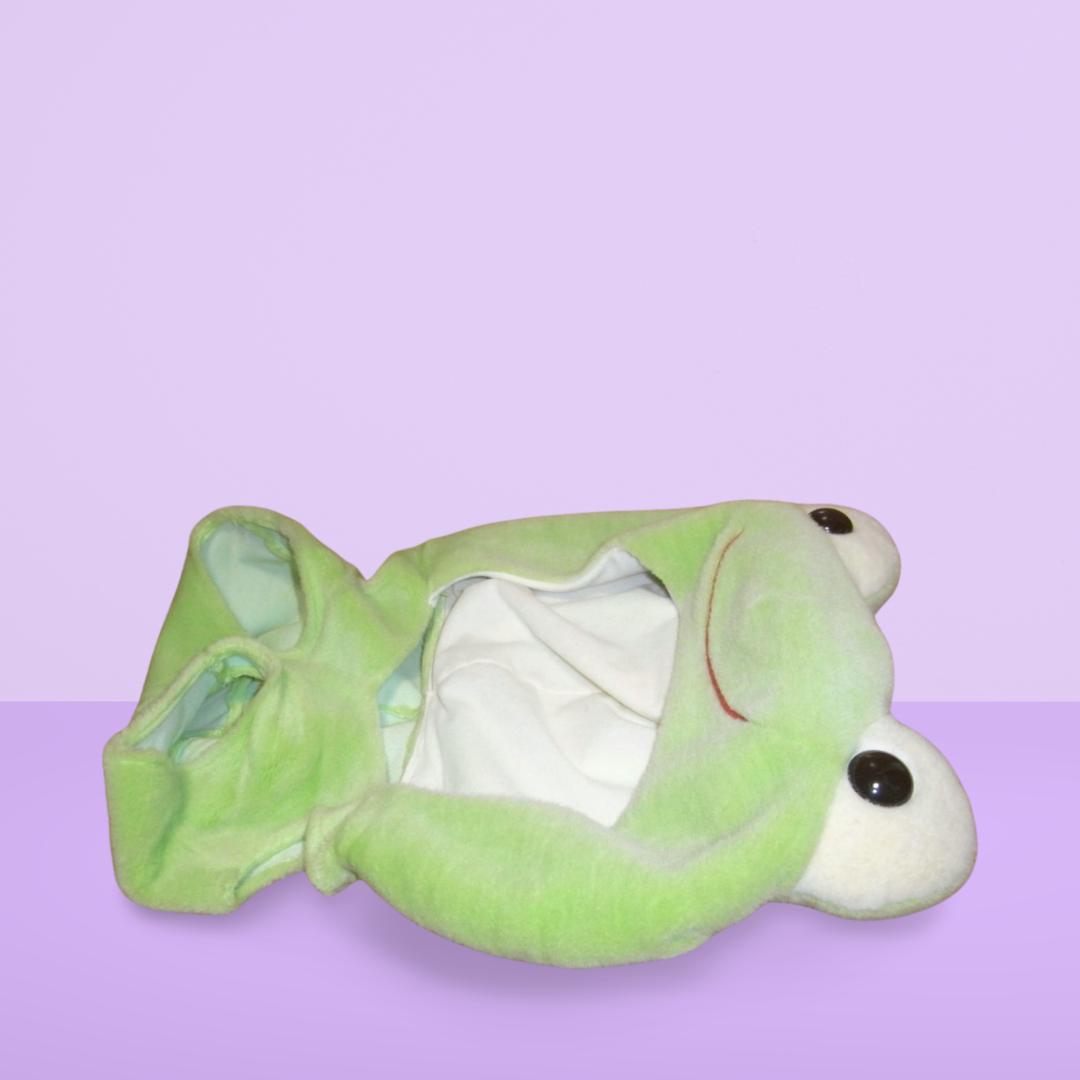 [045-jj] ハローキティ　特大サイズ　ぬいぐるみ　着ぐるみ　カエル