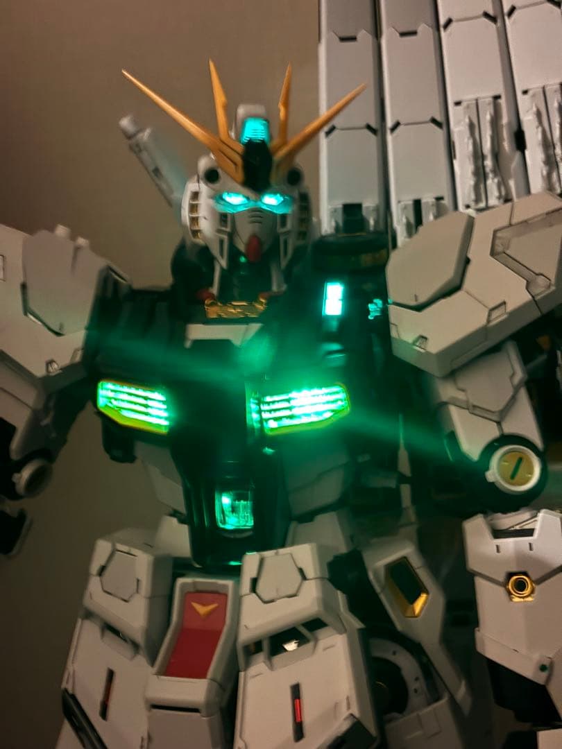 【ガンプラ完成品】 PGU νガンダム LEDユニット点灯確認済 取説有り