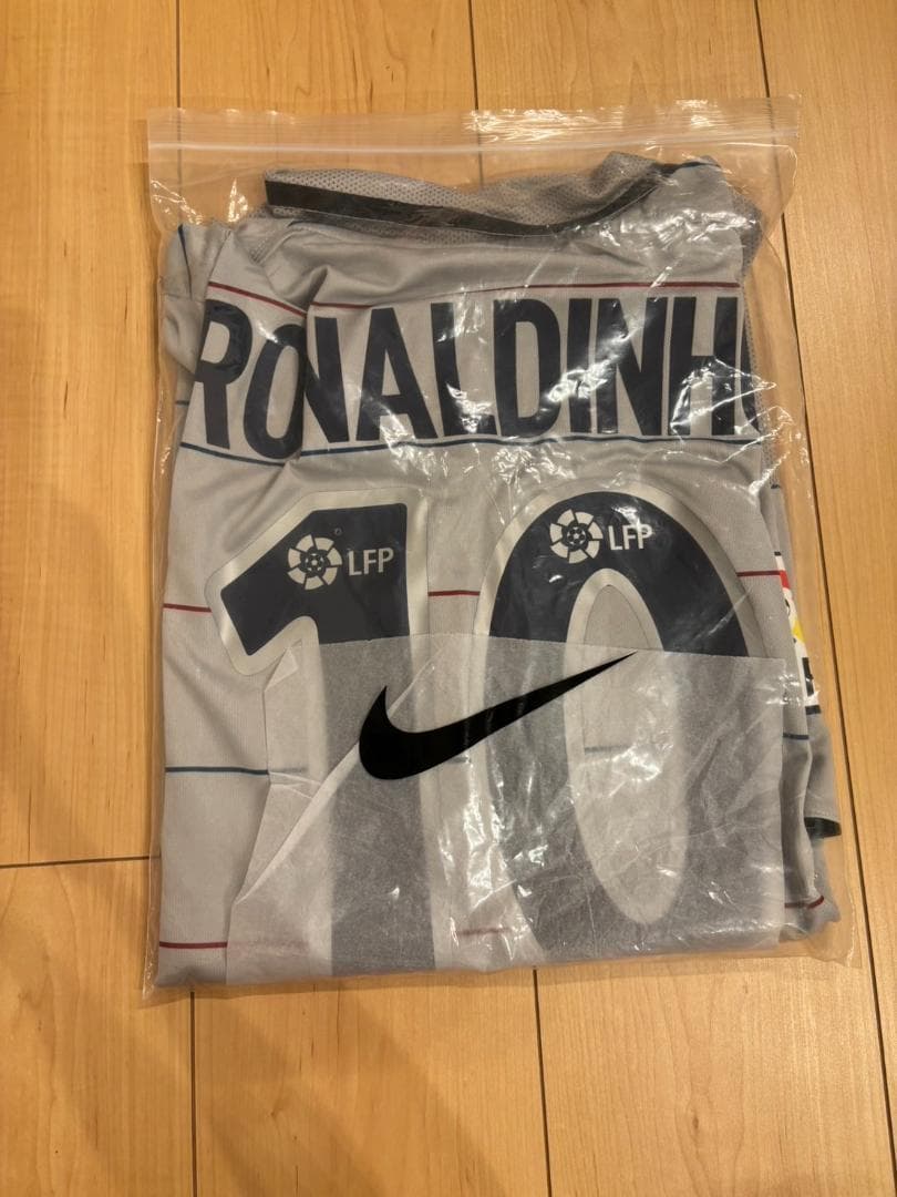 【新品タグ付】ロナウジーニョ ユニフォーム Away 2XL 03-04 バルサ