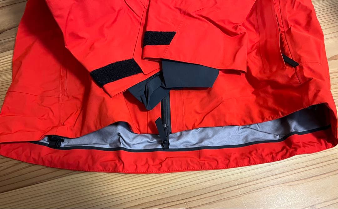 ピークパフォーマンス アルパイン ゴアテックス ジャケット メンズ M