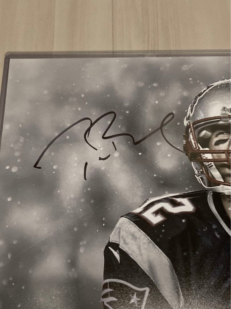 トム・ブレイディ　直筆サイン入りフォトグラフ ニューイングランド・ペイトリオッツ